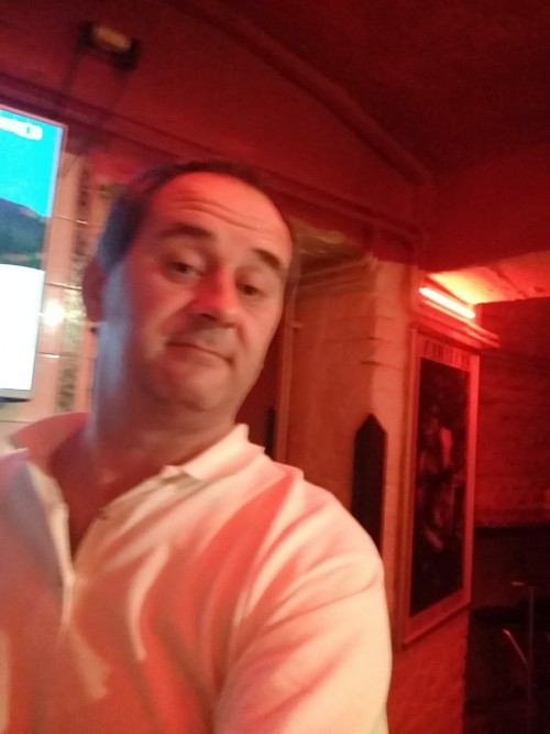 Jsem nesměli ale léčím se jsem na půl v Praze na půl Brně
